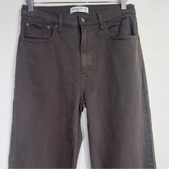 Abercrombie & Fitch the 90's Relaxed High Rise Jeans Dark Brown - Picture 7 of 11